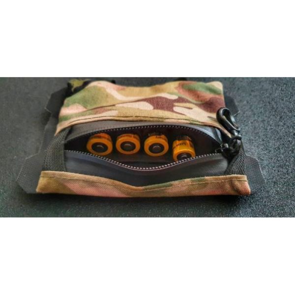 battery-holder-mc-black-007. Taakmag Battery/Chemlight Holder - Black